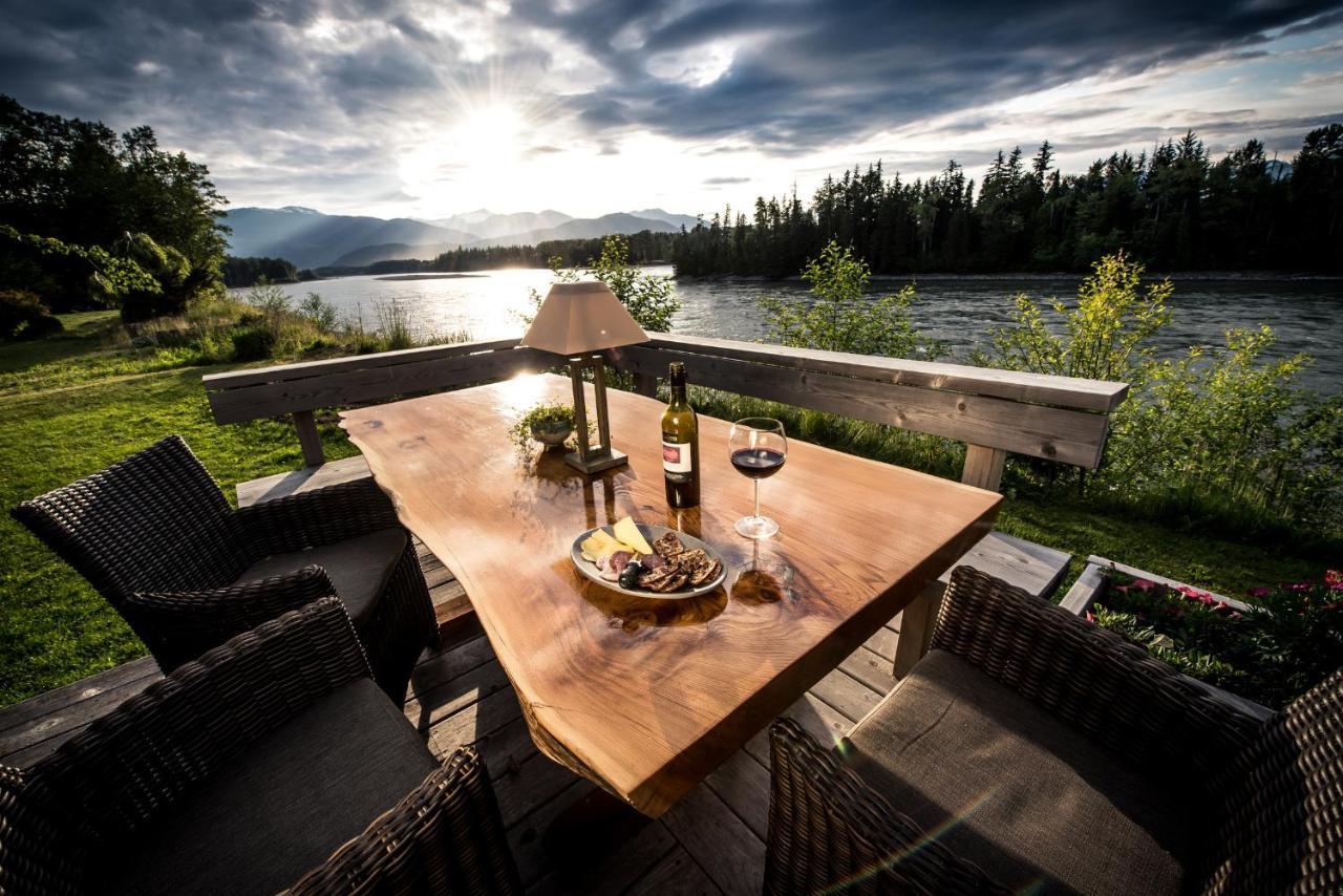 Skeena River House Bed&Breakfast Terrace Buitenkant foto